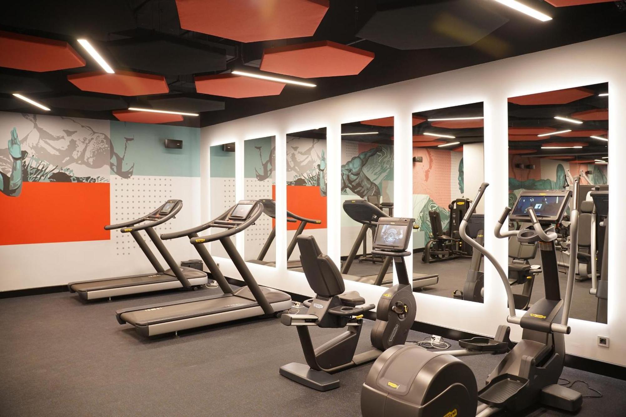 Novotel Bishkek City Center Екстер'єр фото