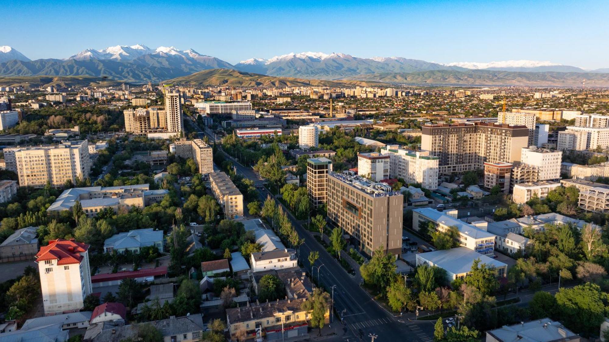 Novotel Bishkek City Center Екстер'єр фото
